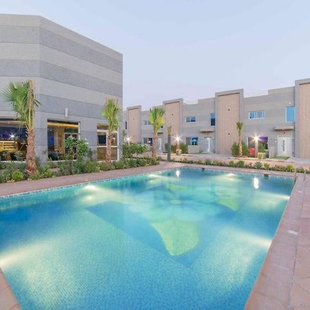 منتجع سوليس فيلا الرياض Solis Villa Resort ริยาดห์ ภายนอก รูปภาพ